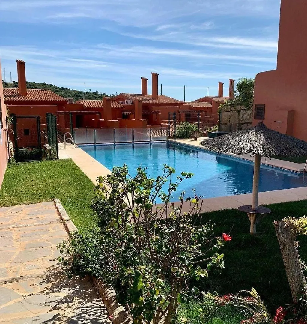 מלון דירות אסטפונה Apartamento Duplex Con Piscinas Y Maravillosas Vistas Al Mar ספרד